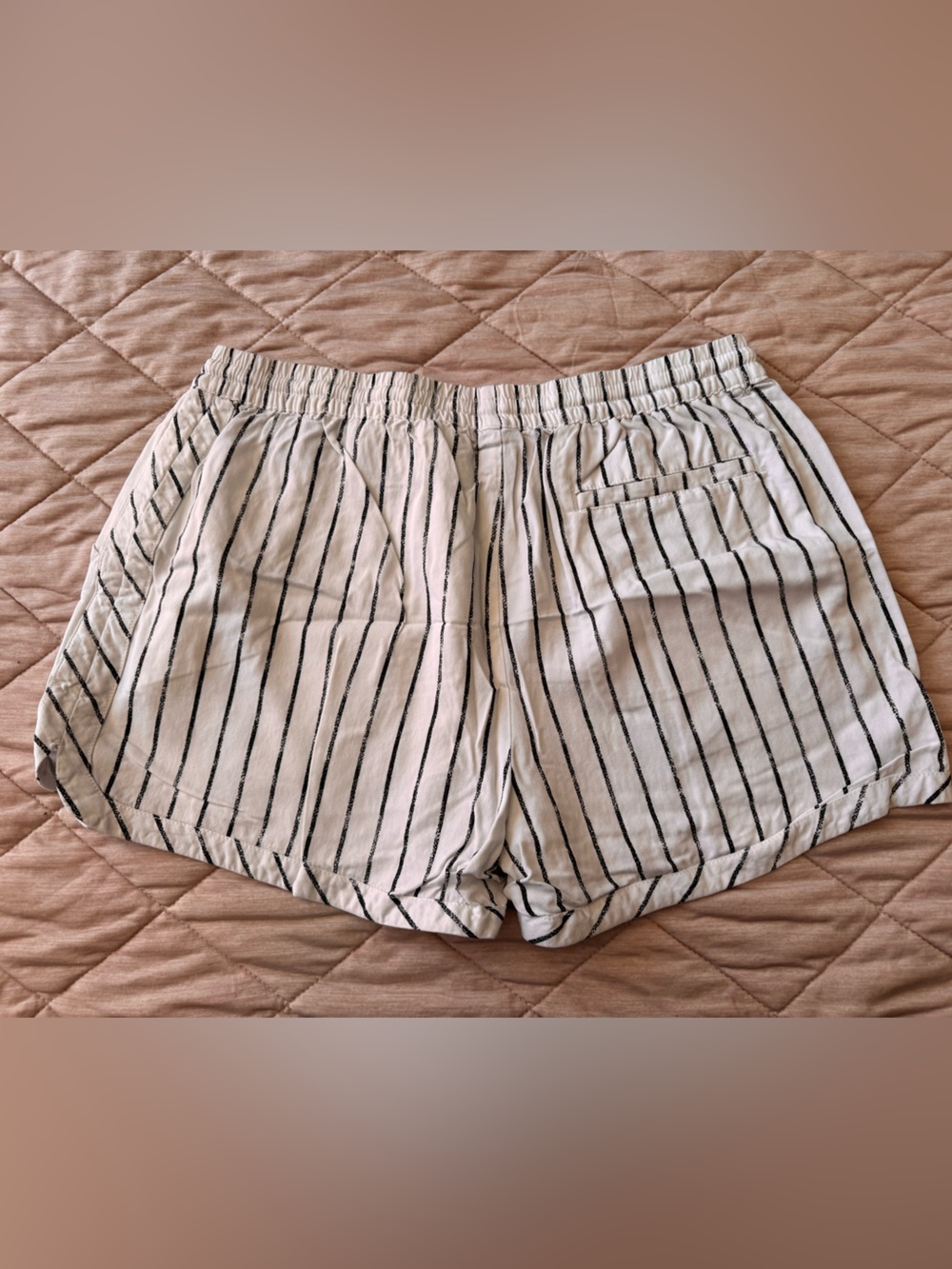 High-Waist White Striped Lounge Shorts